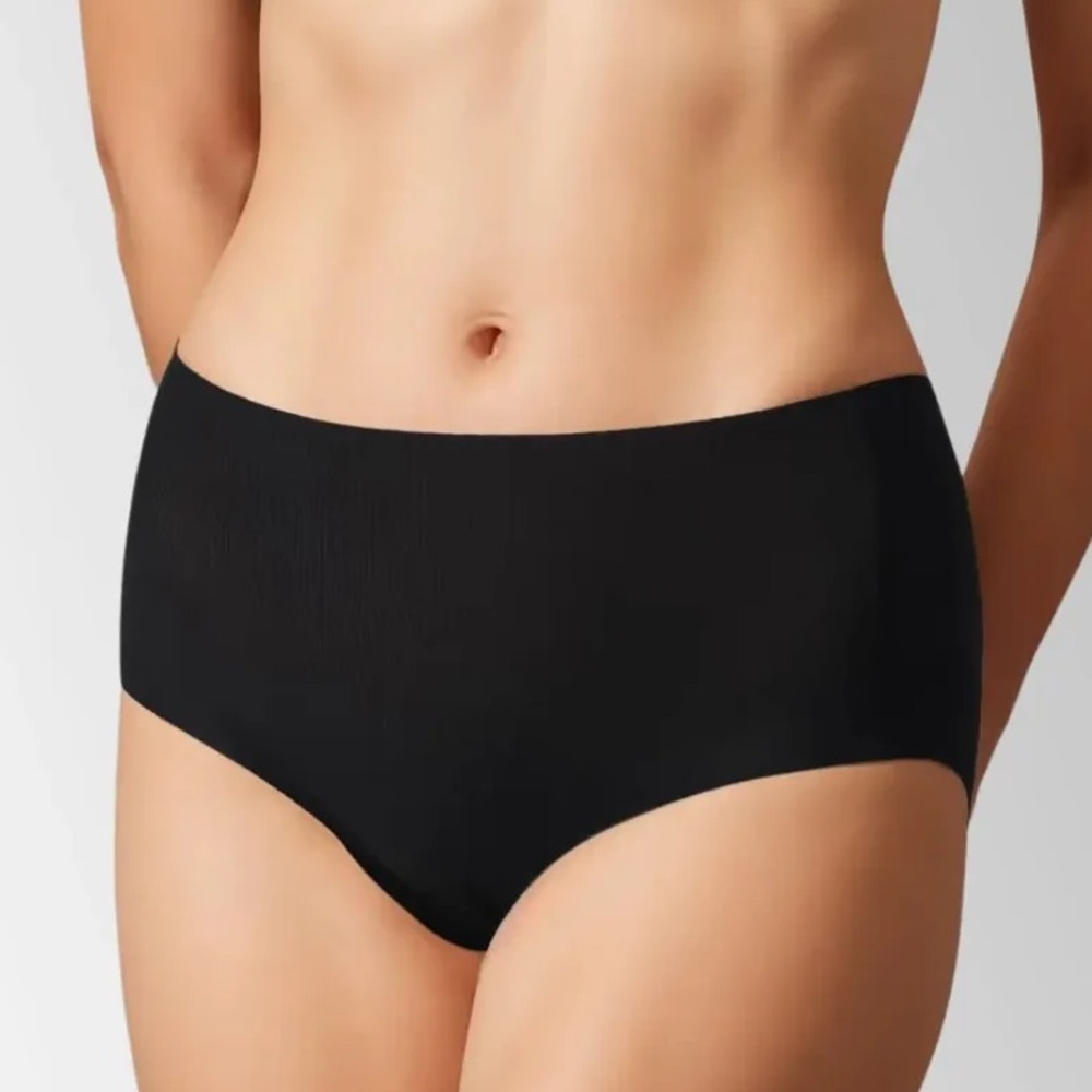 4x Nuage Nucloud undies in black, size Large